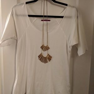 Boat neck tee shirt